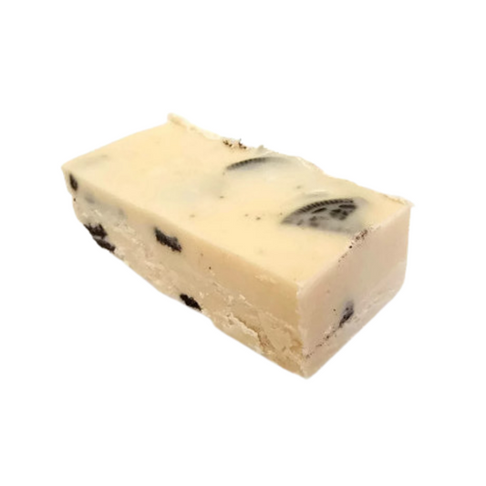 Cookies and Cream left, vanilla fudge, cookie fudge, real Oreo cookies, chocolate Oreo cookies, creamy fudge, hand made fudge, premium fudge, best fudge in Canada, made in Alberta, Edmonton fudge, Phil’s Fudge Factory